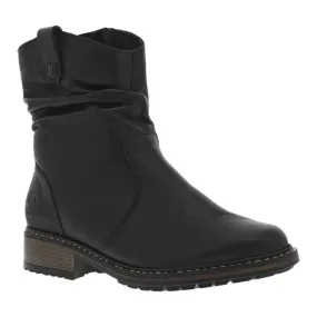 Boots en cuir noires à talon plat et à zip avec effet plissé sur le haut