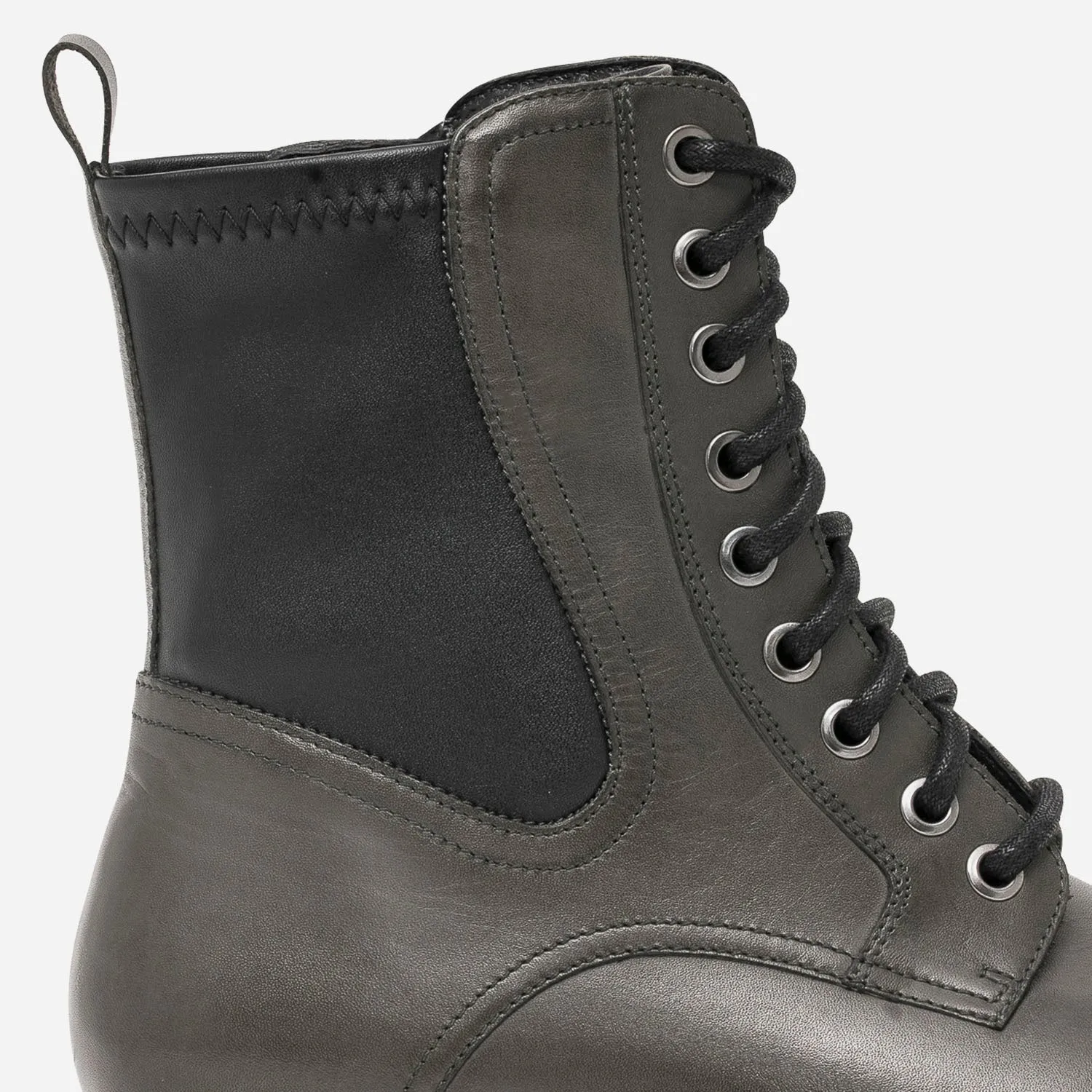 Boots à lacet TEXTO kaki et noir en cuir - Boots / bottines Femme | ERAM