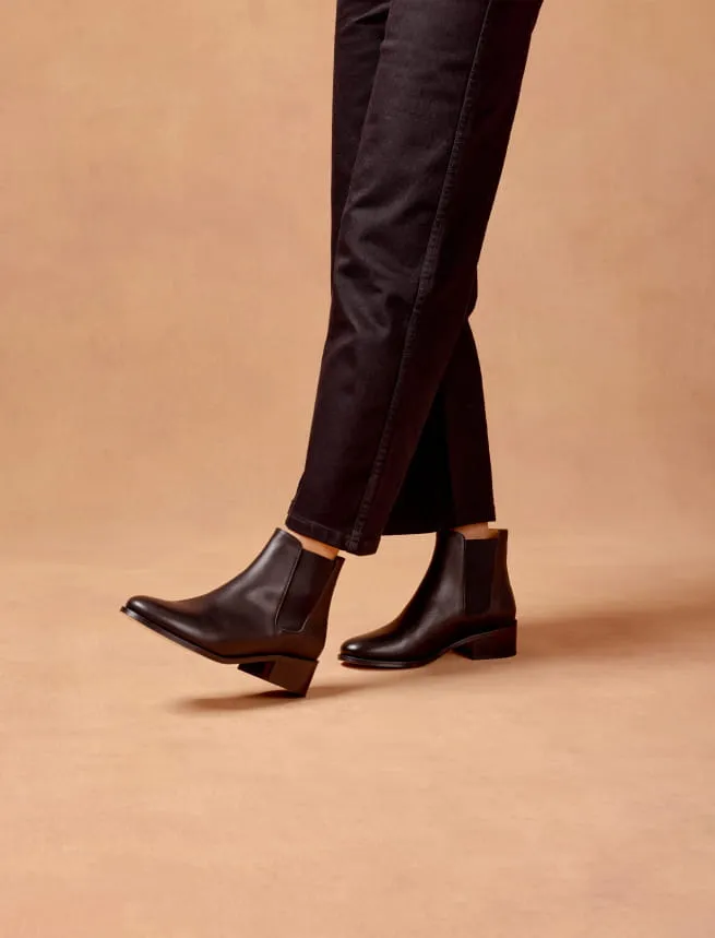 Chelsea Boots en  Cuir Lisse Noir à Talon pour Femme modèle Amy