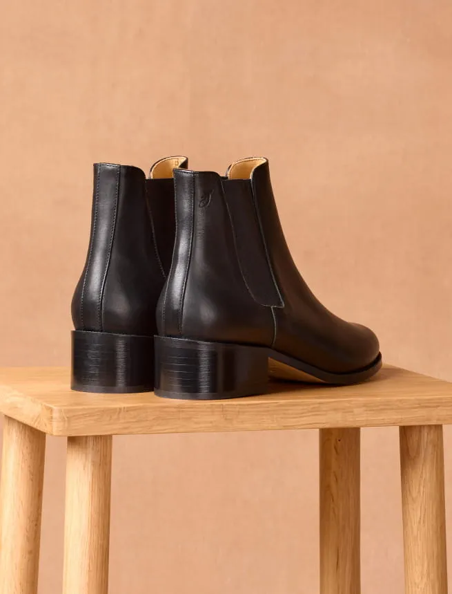 Chelsea Boots en  Cuir Lisse Noir à Talon pour Femme modèle Amy