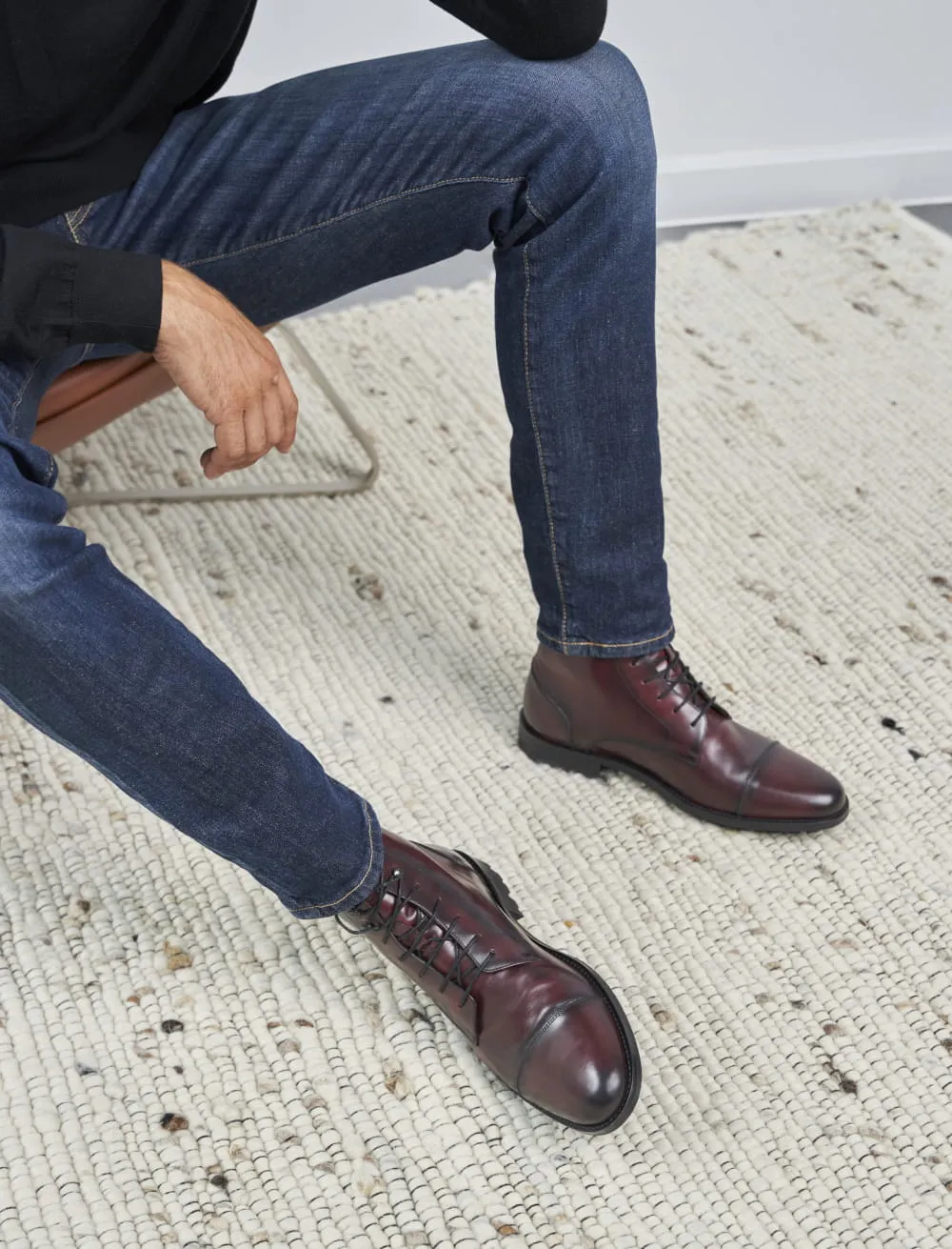 Combat boots pour homme: L'homme Inconscient en Cuir Bordeaux