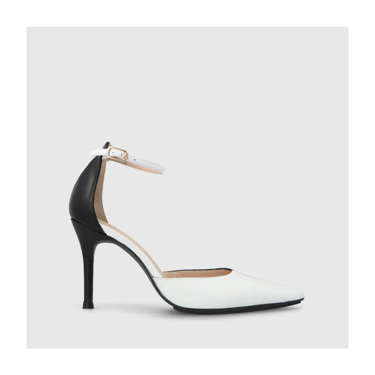 Escarpin pour femme en cuir combiné noir et blanc avec bride à la cheville. I LODI Chaussures pour femme online.