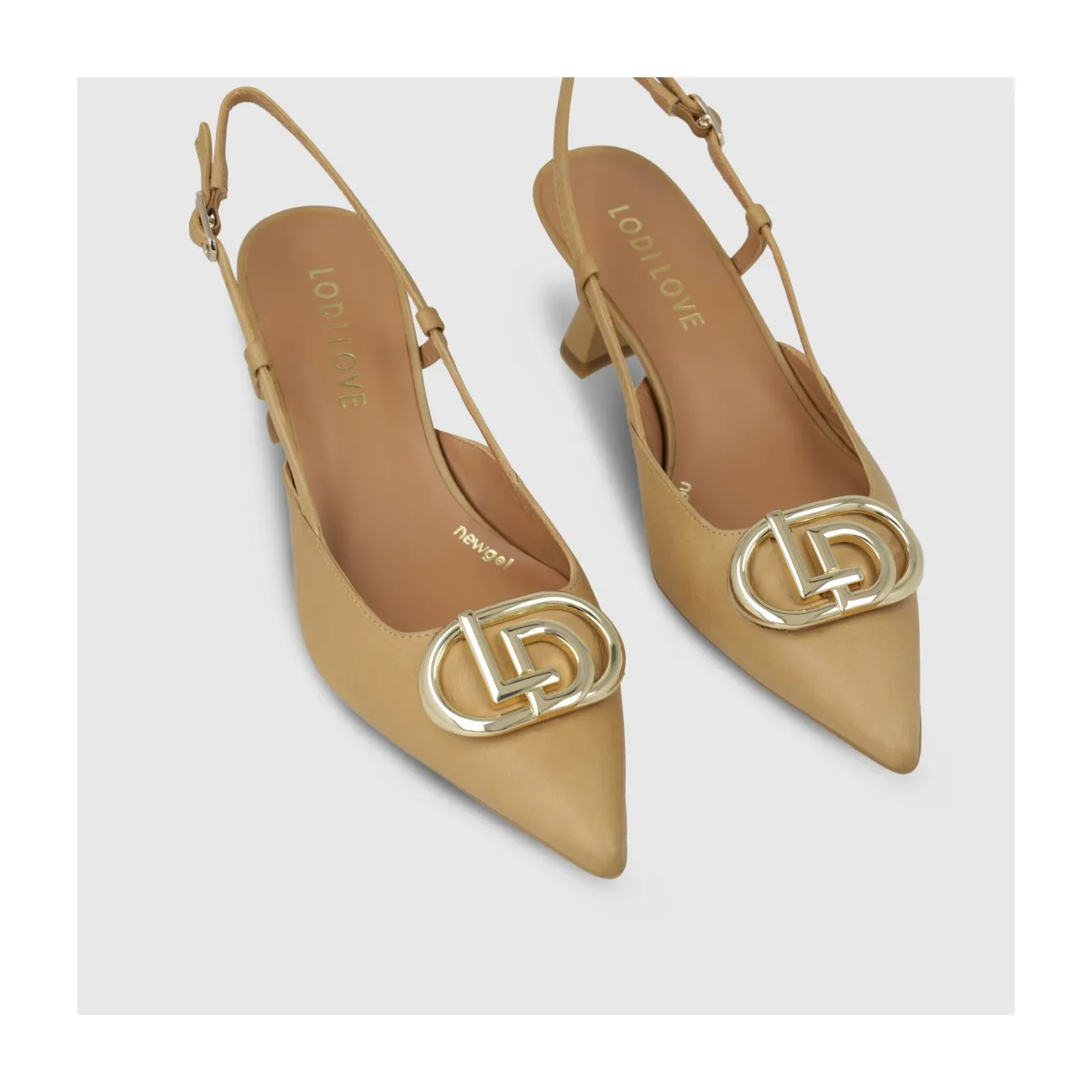 Escarpin slingback pour femme en cuir couleur camel avec ornement. I LODI Chaussures pour femme online.