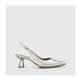 Escarpin slingback pour femme en cuir métallisé argenté. I LODI Chaussures pour femme online.