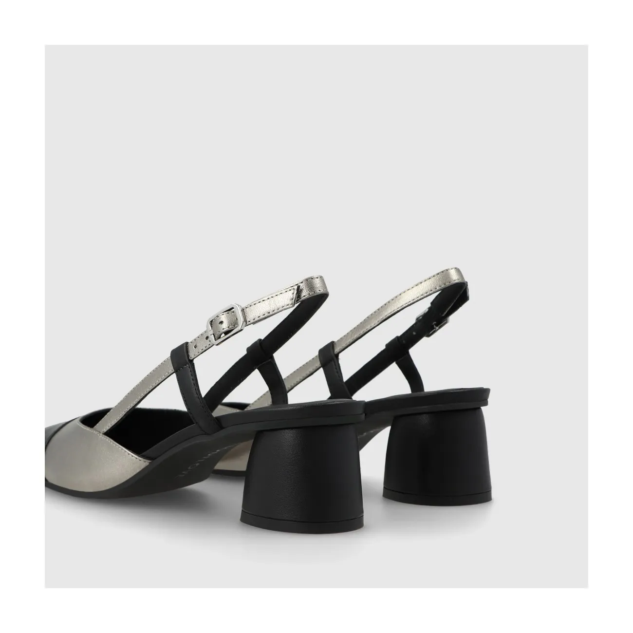 Escarpin slingback pour femme en cuir noir et acier.I LODI Chaussures pour femme online.