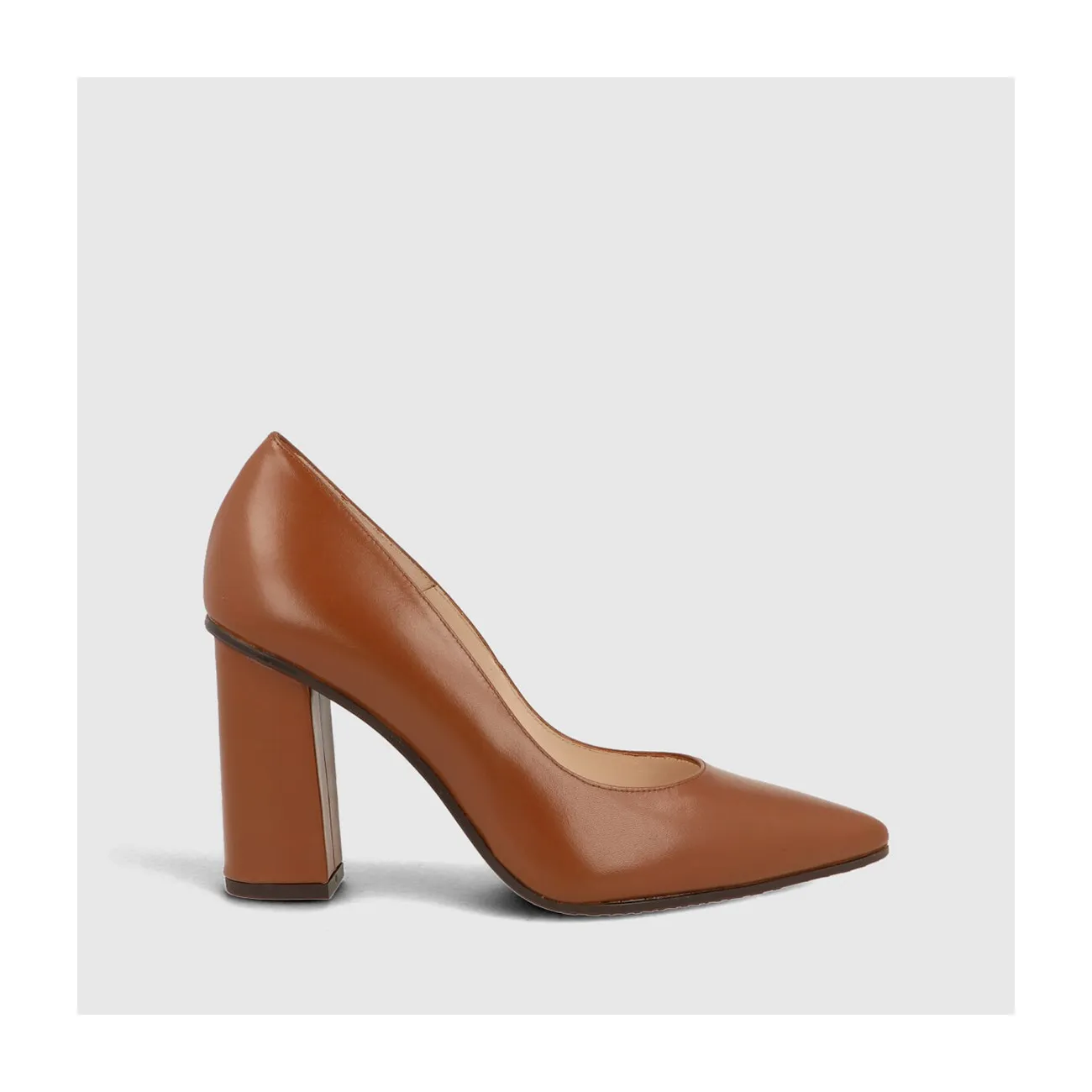 Escarpin à talon carré en cuir marron lisse | Chaussures femme LODI en ligne