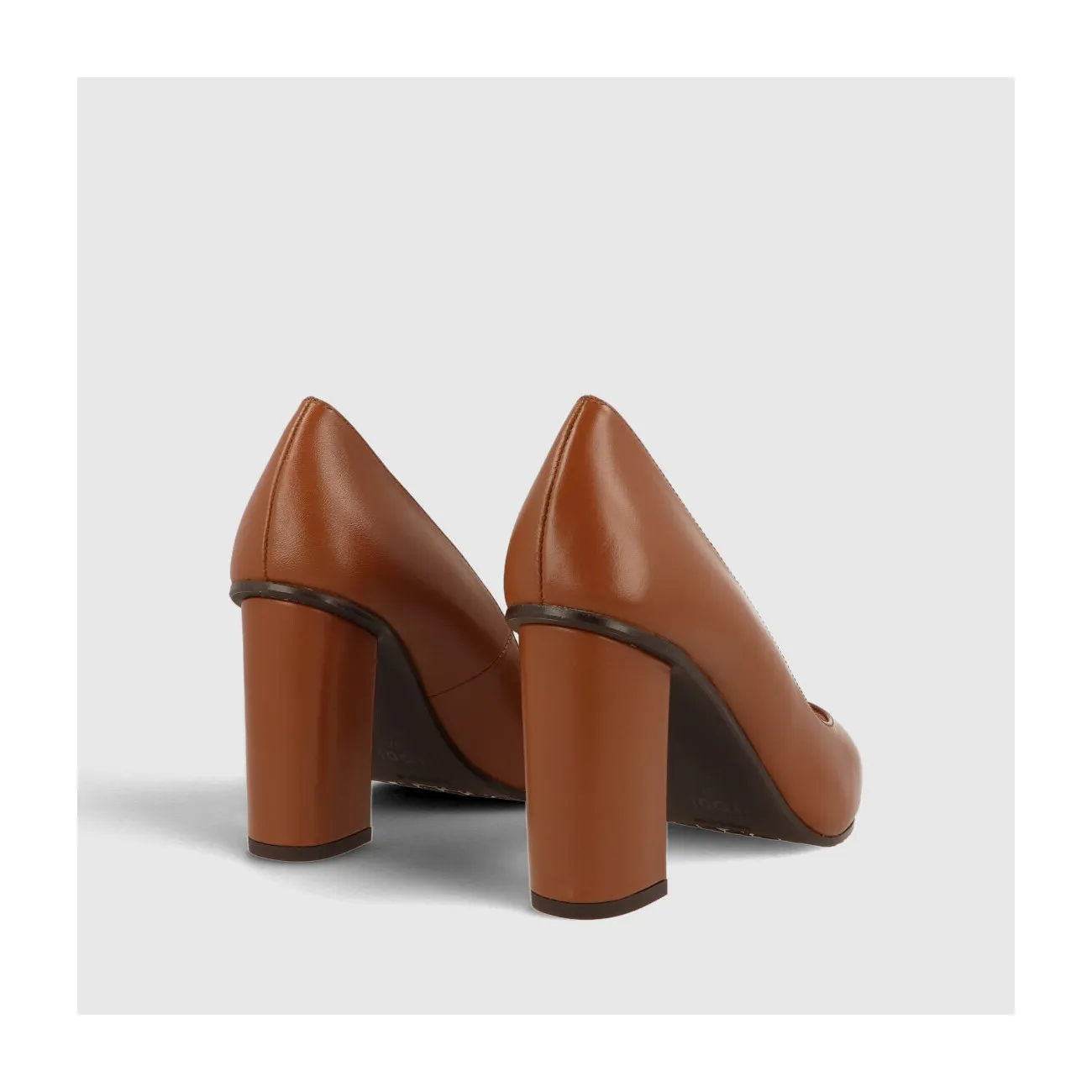 Escarpin à talon carré en cuir marron lisse | Chaussures femme LODI en ligne