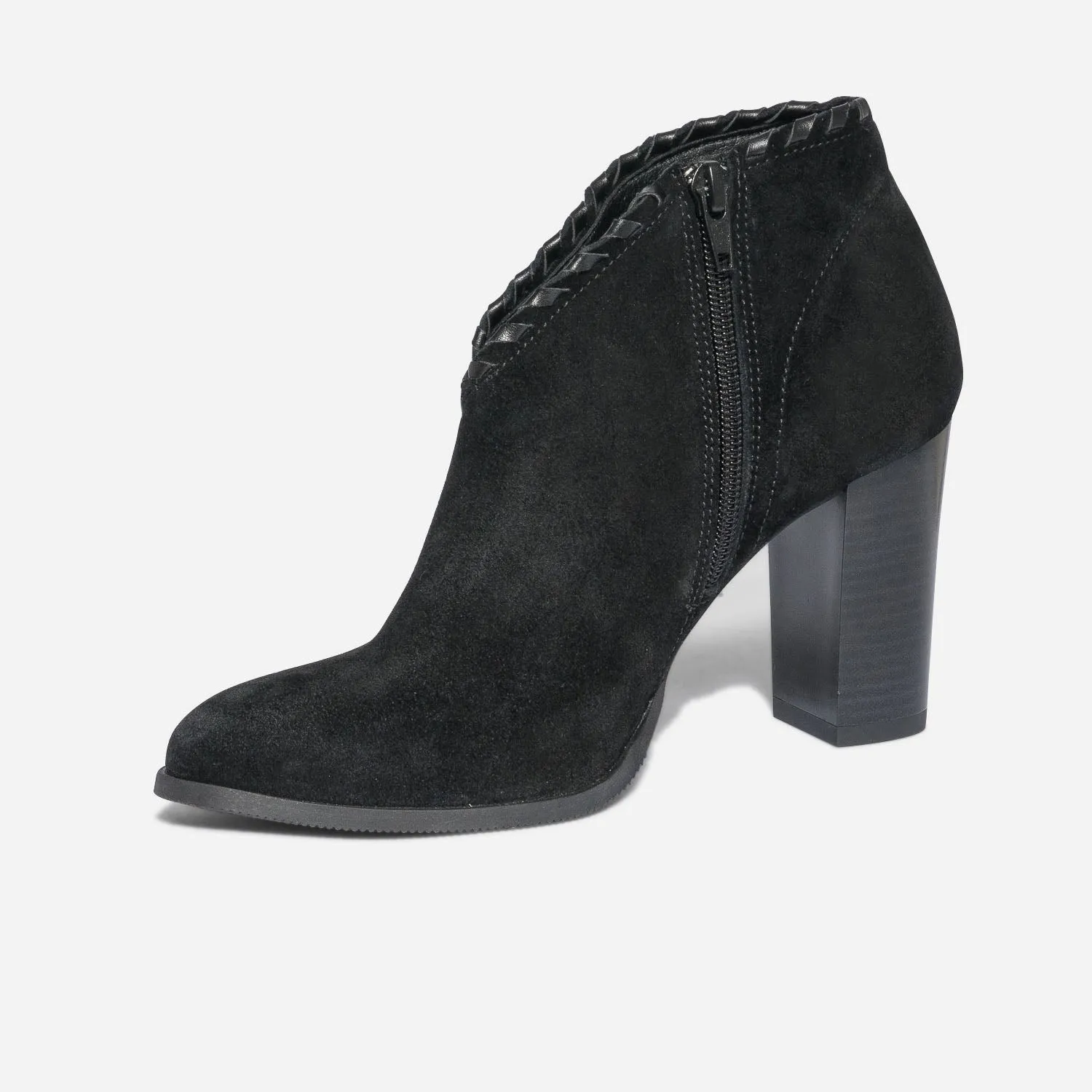 Low boots TEXTO noir éco-conçu en cuir velours avec tressage - Boots / bottines Femme | ERAM