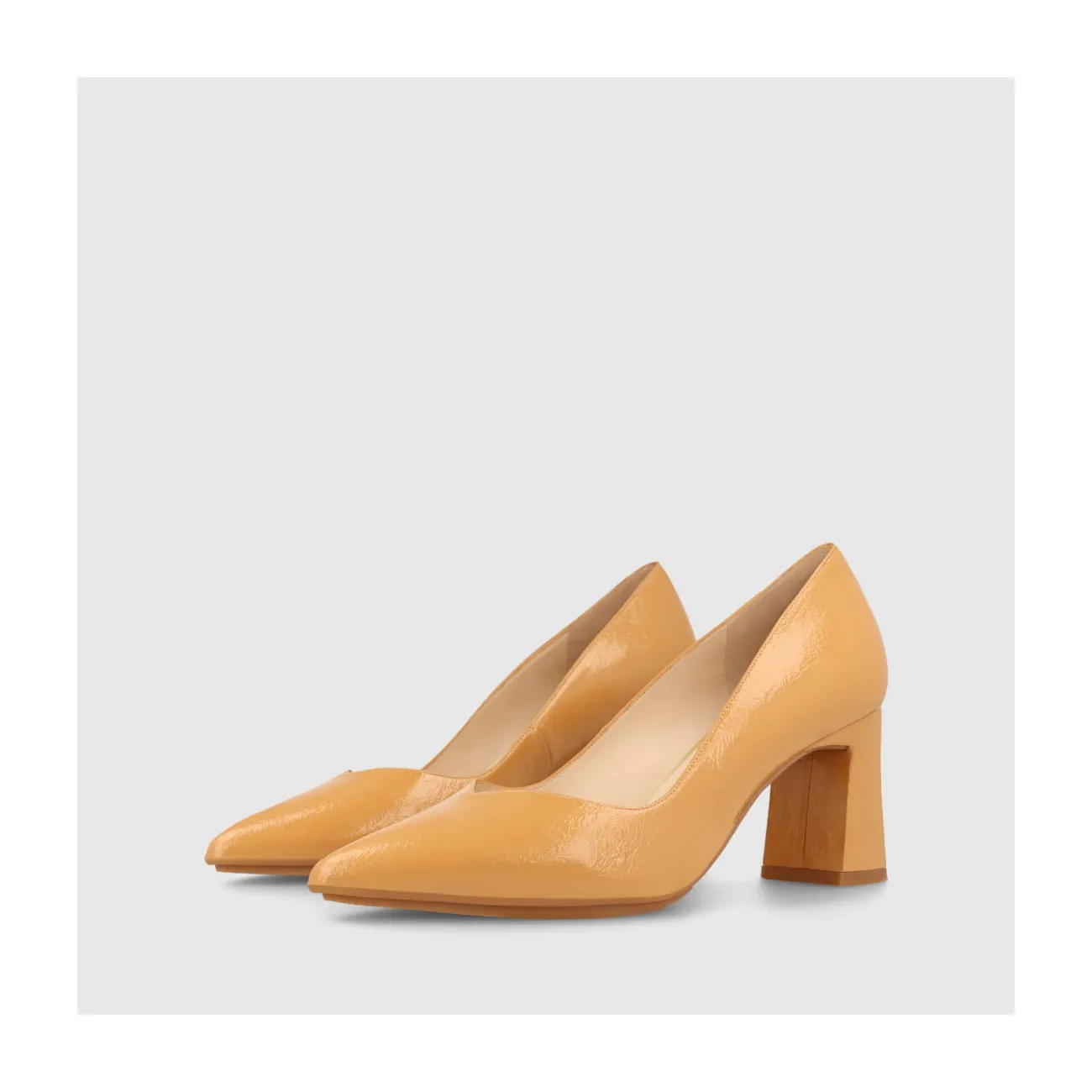 mules en cuir verni camel : LODI Chaussures pour femmes en ligne.