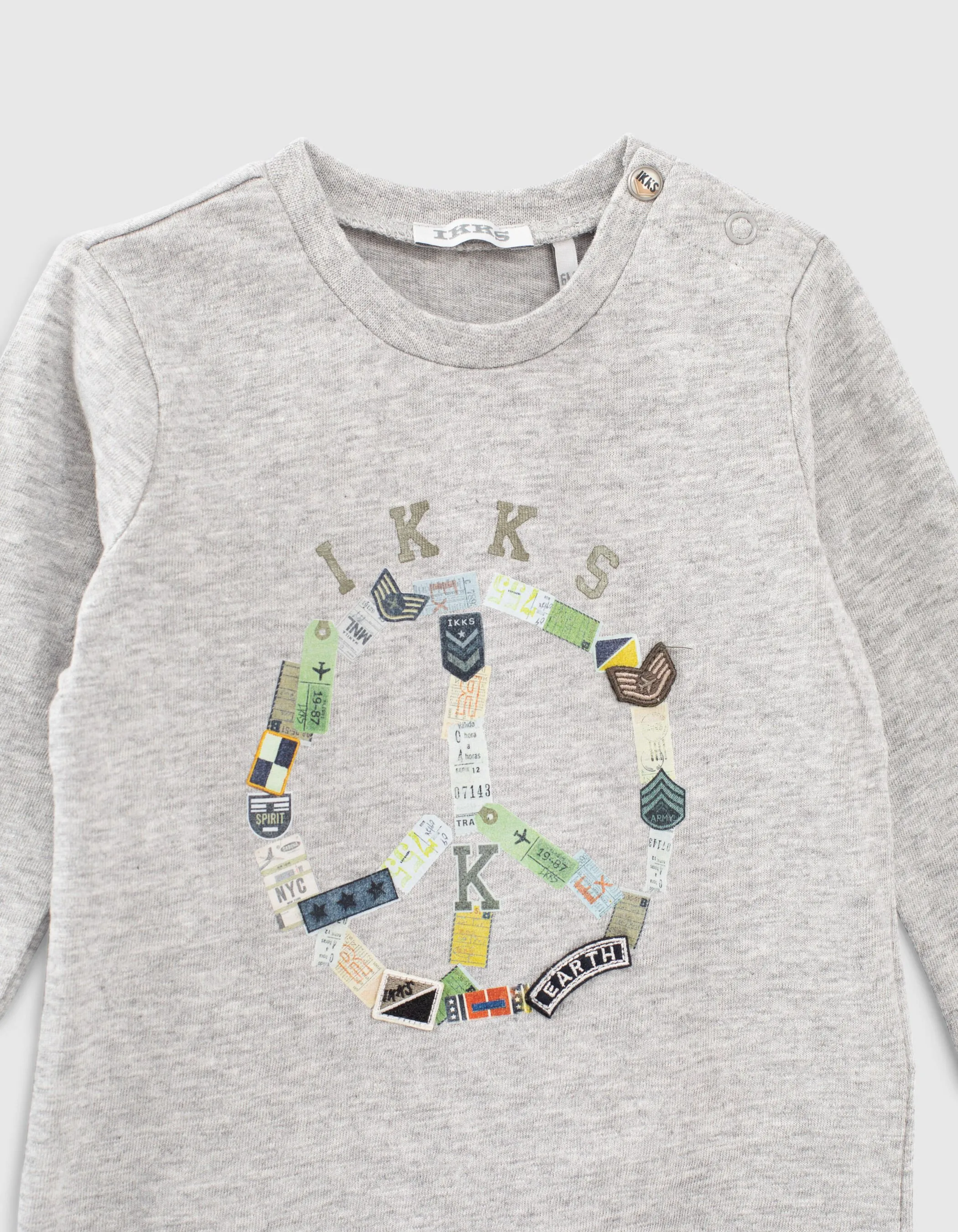 T-shirt gris avec visuels et badges aviateurs bébé garçon 